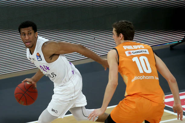 仅扳平了比 仅扳平了比