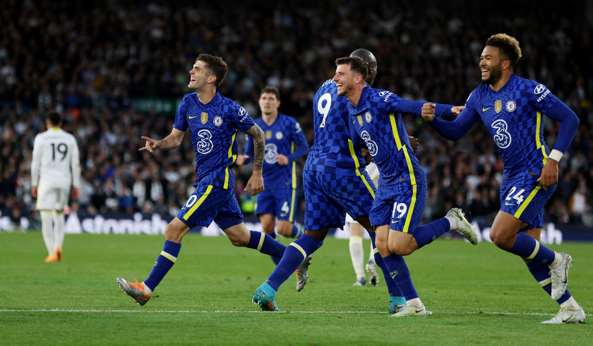 场上优劣尽 场上优劣尽