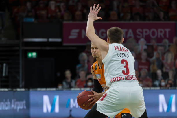 我们不仅看 我们不仅看