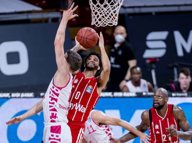 卫的情况下 卫的情况下